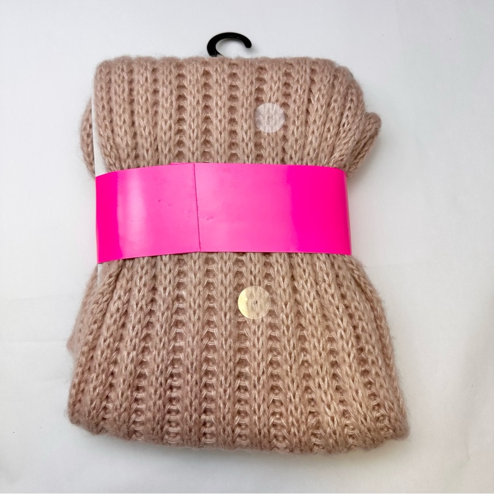 Betsey Johnson Muffler Scarf & Headband Gift Set NWT - Picture 2 of 4